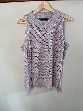 Muy Muy Fancy Collection Pastel‎ Open Knit Cold Shoulder Sweater Mock Neck Large